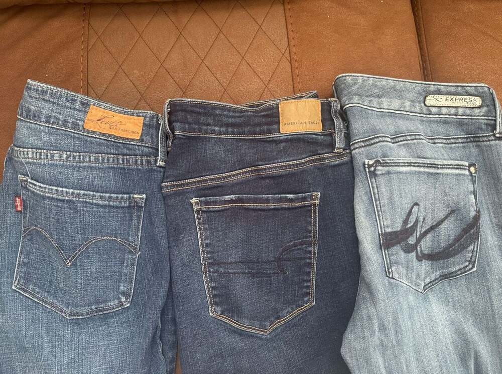 Lot of 3 Womens Designer Jeans - Levi's, American Eagle, and Express